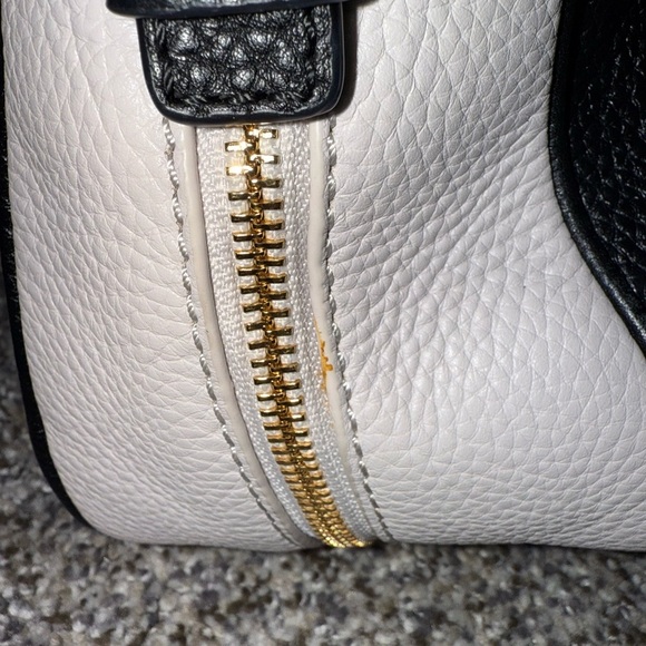 kate spade new york
Cobble Hill Deva Color Block Leather Crossbody - Picture 5 of 17